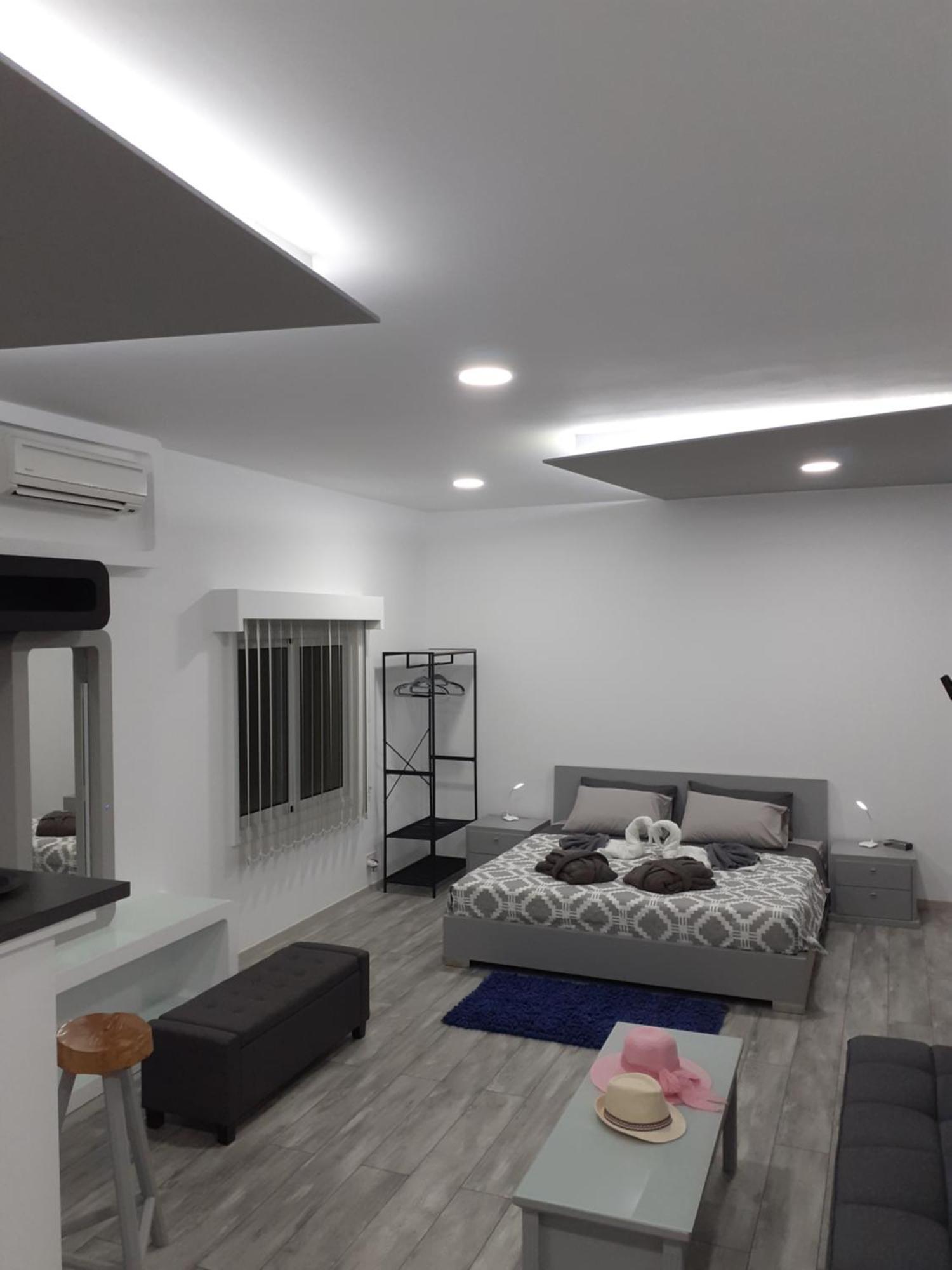 Deluxe Yiota'S Studio ! Klorakas Cameră foto