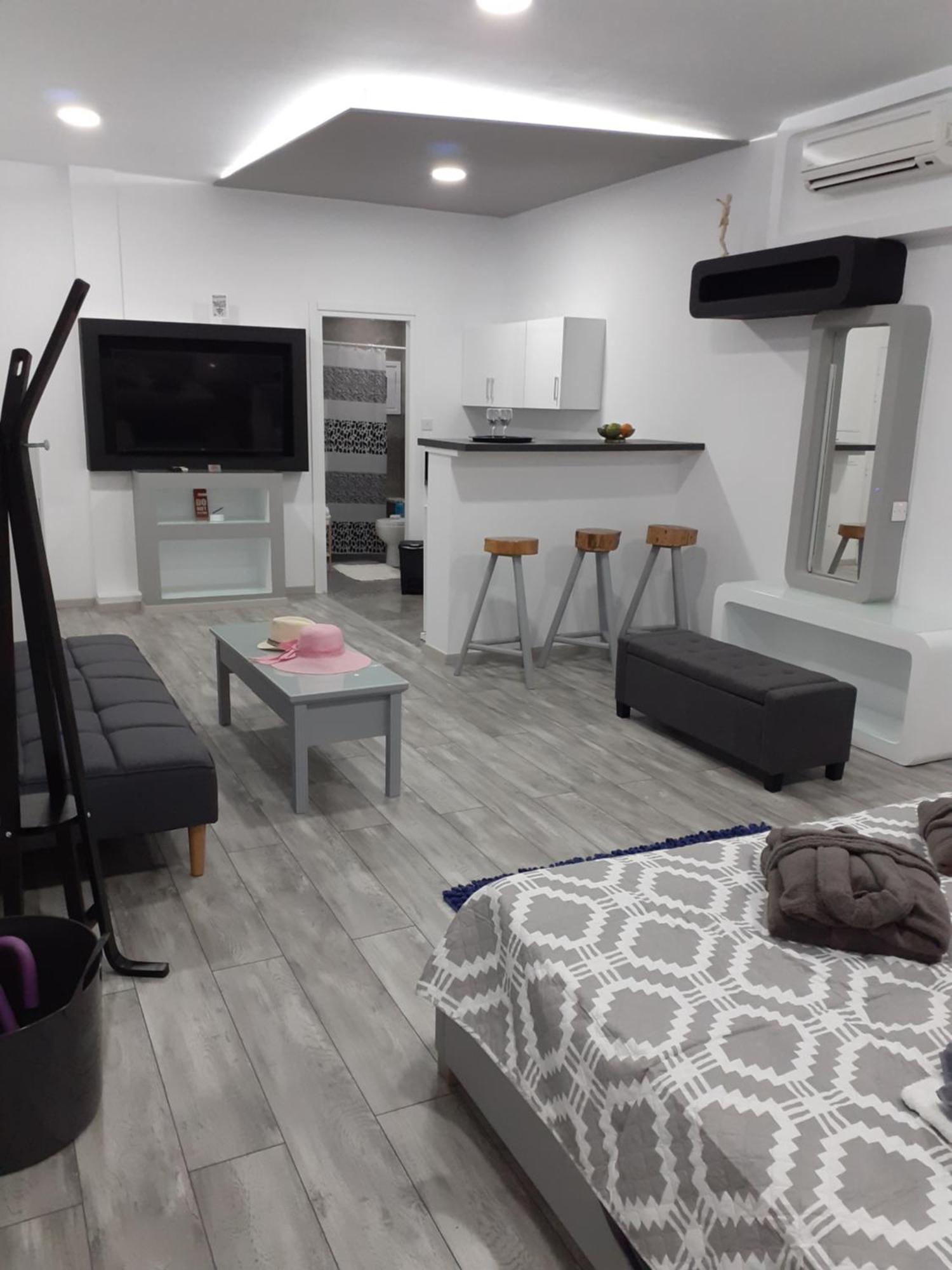 Deluxe Yiota'S Studio ! Klorakas Cameră foto
